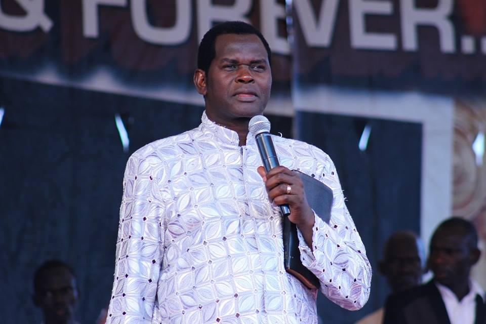 Pr. Robert Kayanja